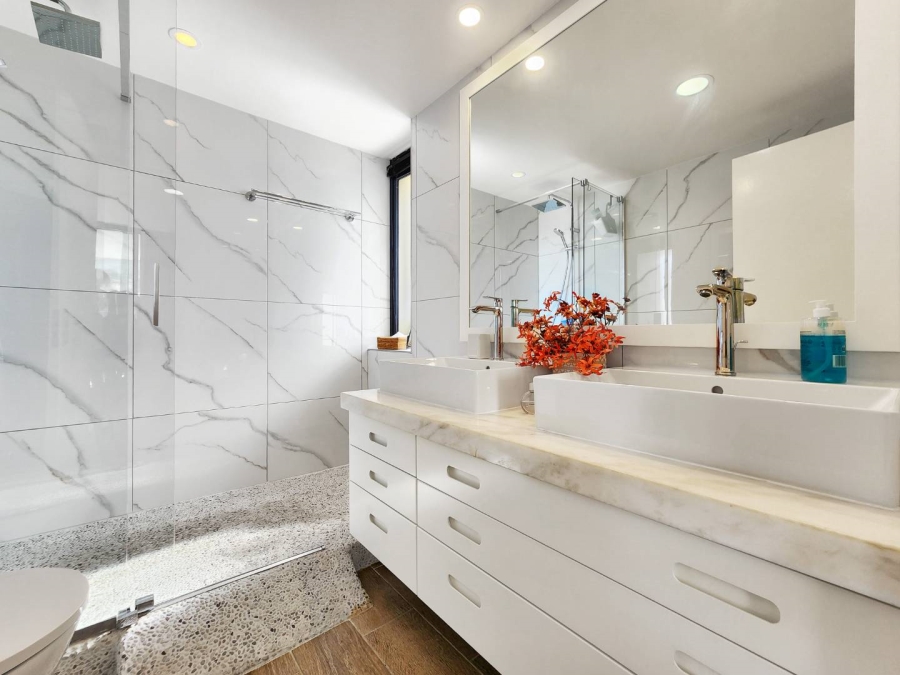 1 Bedroom Property for Sale in Gardens Western Cape